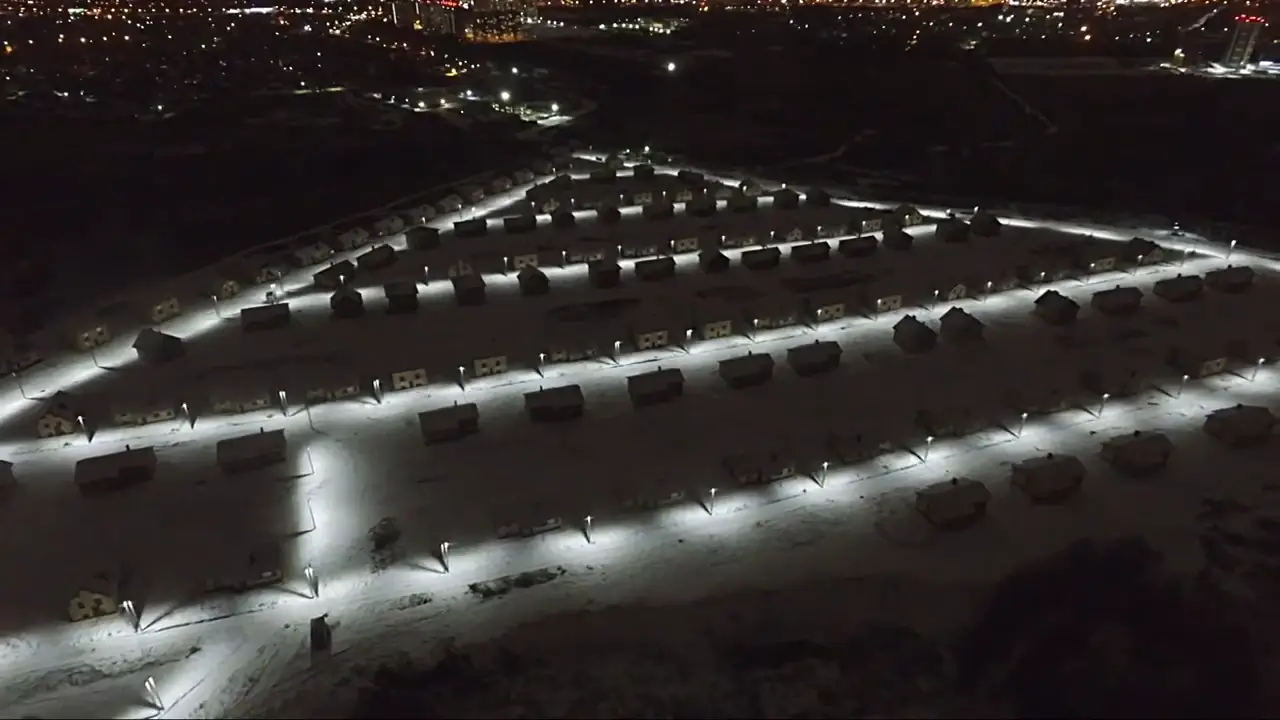ЖСК "Университетский городок" ночью фото 4