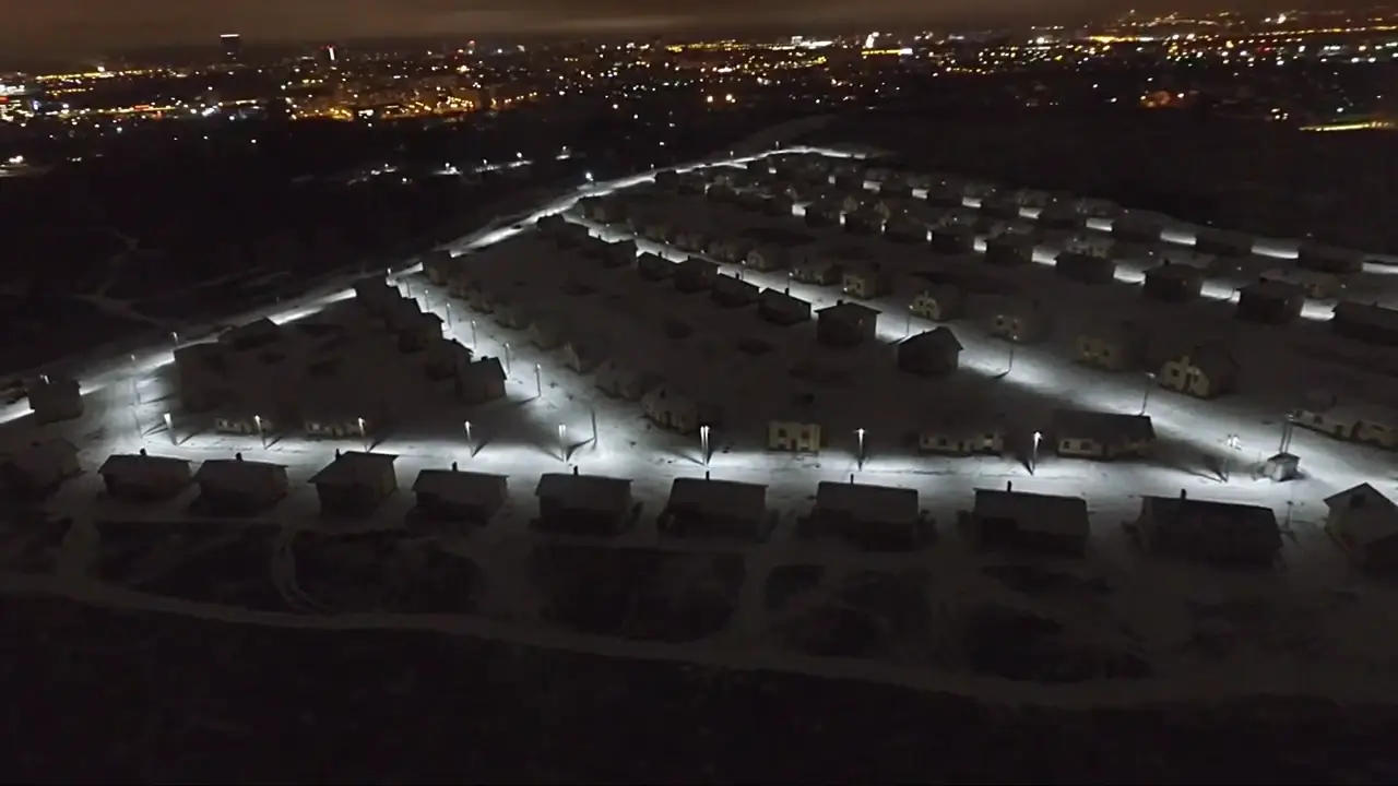 ЖСК "Университетский городок" ночью фото 3