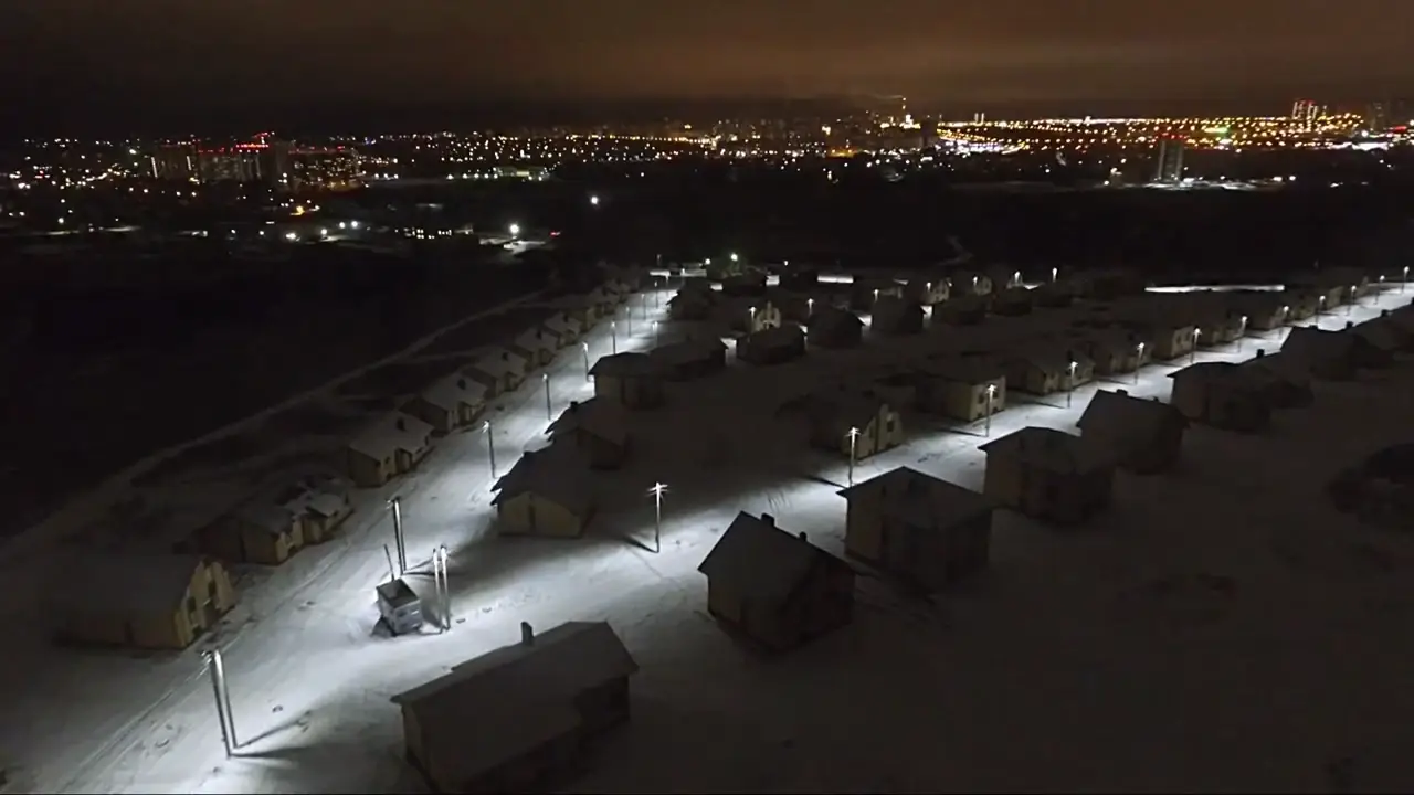 ЖСК "Университетский городок" ночью фото 1